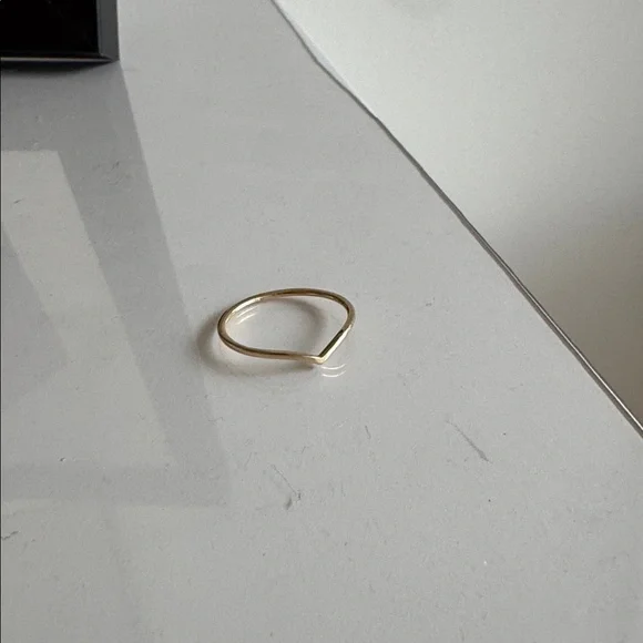 Mejuri Solo Diamond Ring (14k Yellow Gold) - Picture 3 of 8